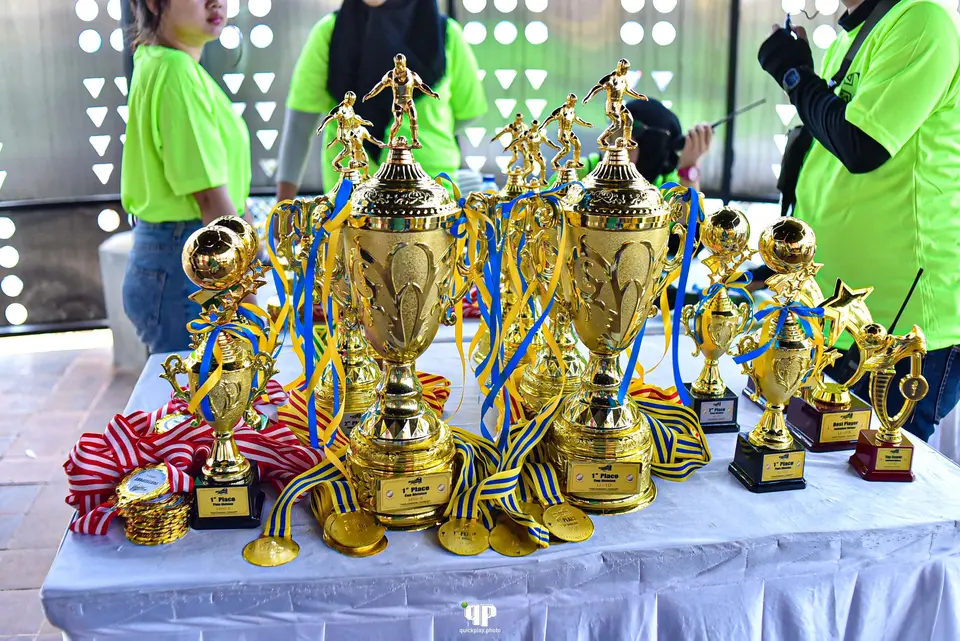 Young BSS Bintaro players training together