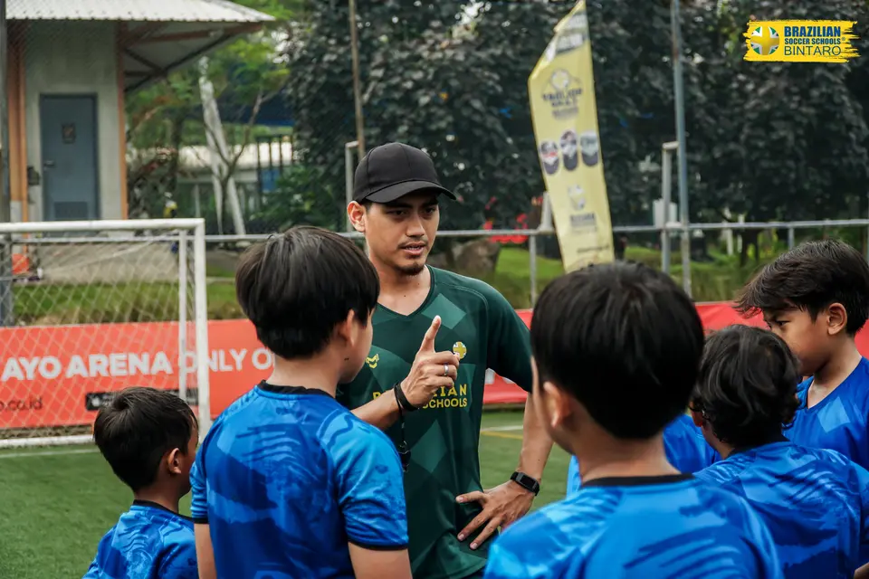 BSS Bintaro coaching team during a training activity